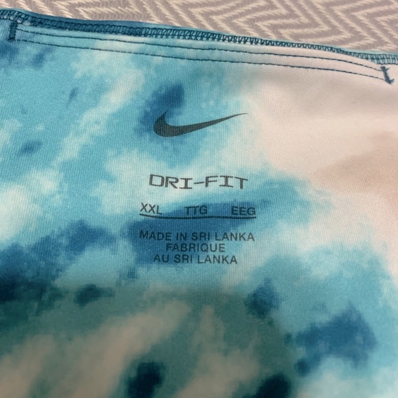 NWT Nike One Dri-fit Women’s leggings. Gorgeous tie dye print. Size XXL. - Picture 6 of 10